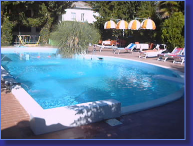 http://www.hotelclubitalgor.com/foto/foto1.jpg